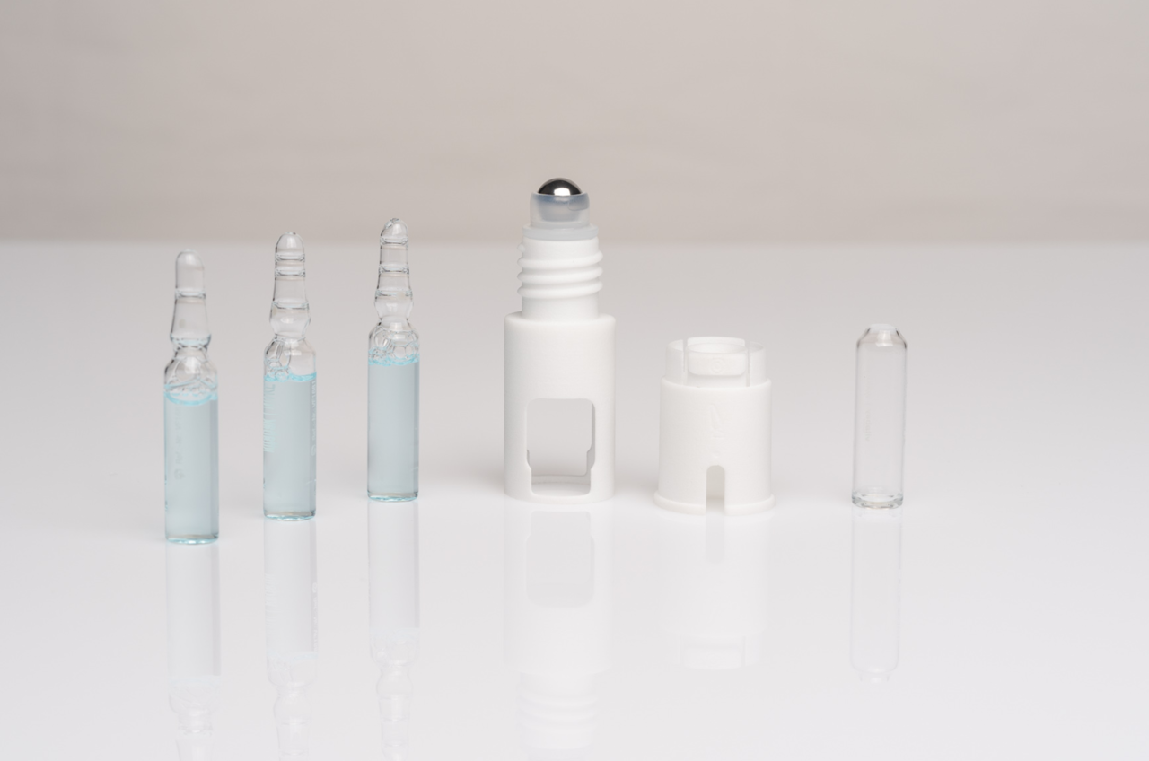 Ampoule dispenser Openig and application aid for ampoules