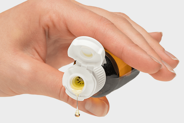 Lotus Reducer Anwendung_für web Ausgießer Lotus Anwendung Öl - Tropfen