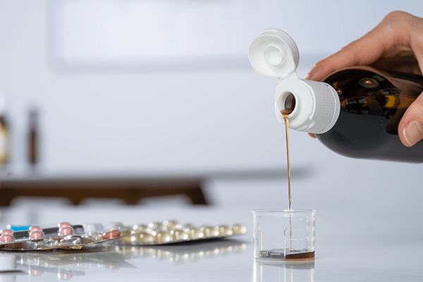 Team vor Bergkulisse